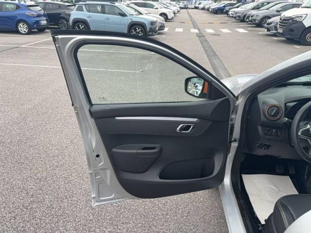 Dacia Spring image 2