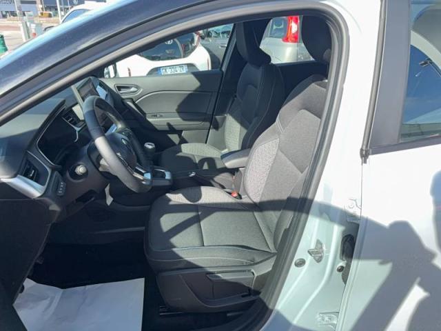 Renault Captur image 6