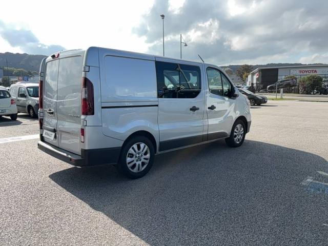 Renault Trafic image 8