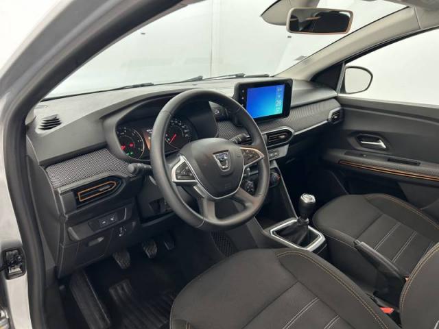 Dacia Sandero image 1