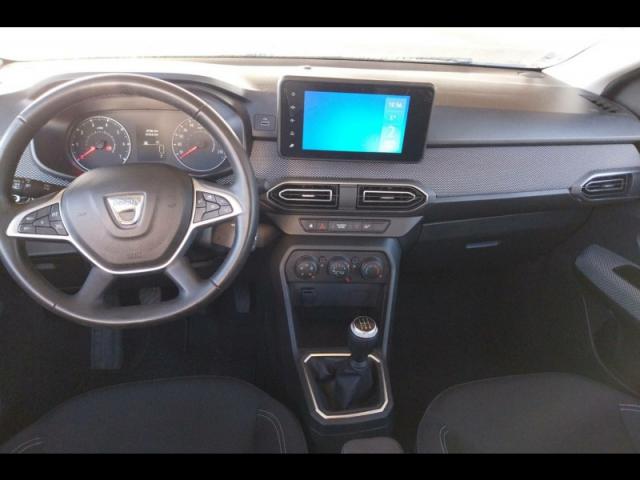 Dacia Sandero image 2