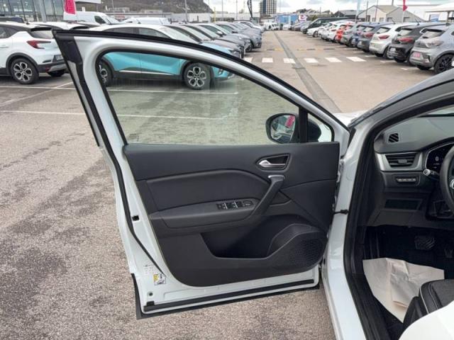 Renault Captur image 6