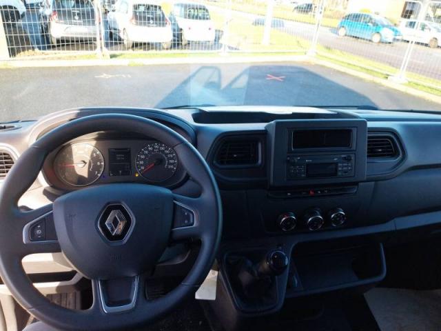 Renault Master image 9