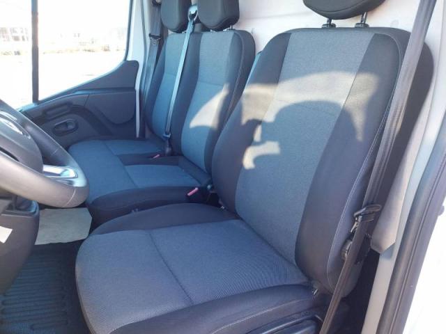 Renault Master image 1