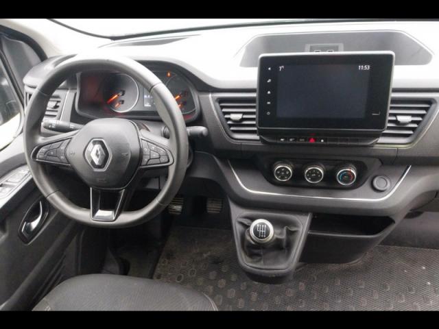 Renault Trafic image 2