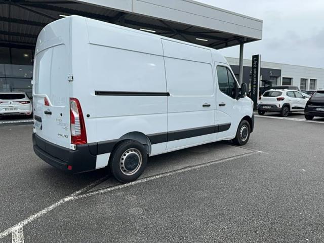 Renault Master image 2