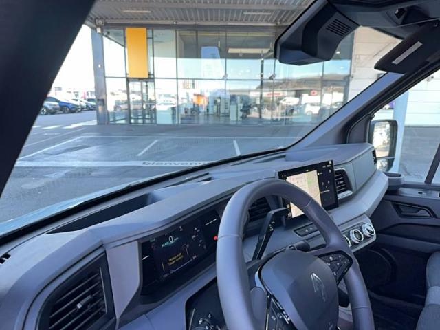 Renault Master image 7