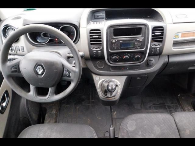 Renault Trafic image 8
