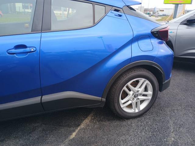 Toyota C-Hr image 9