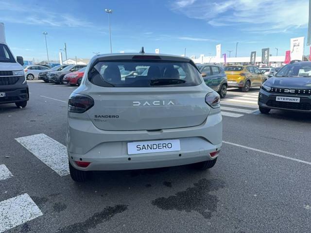 Dacia Sandero image 8