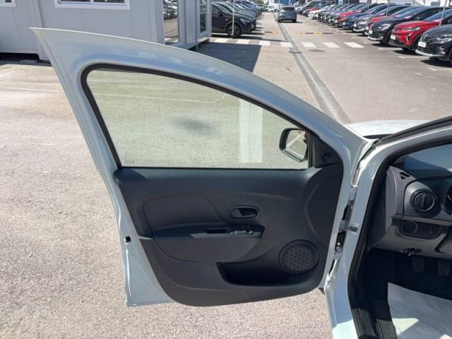 Dacia Sandero image 6