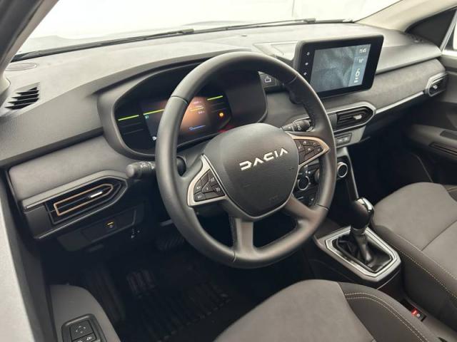 Dacia Jogger image 1