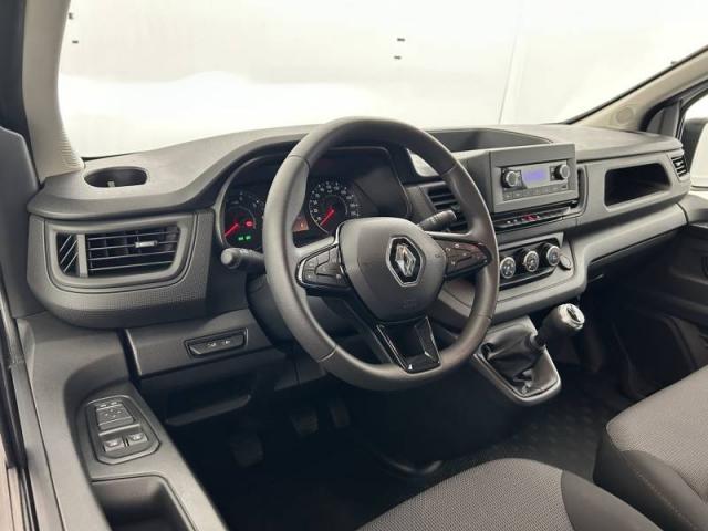 Renault Trafic image 9