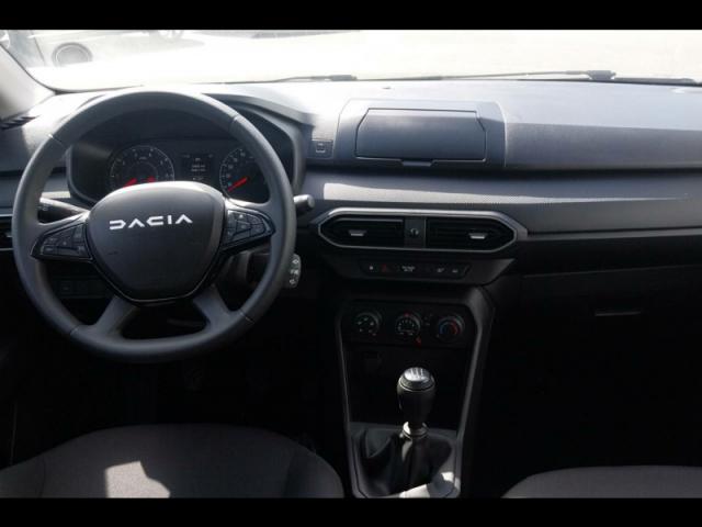 Dacia Sandero image 3