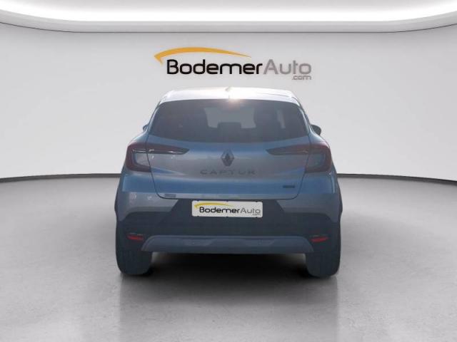 Renault Captur image 1