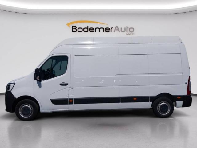 Renault Master image 2