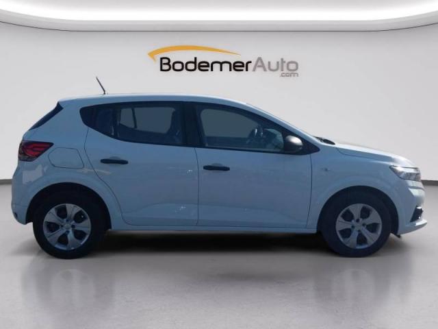 Dacia Sandero image 2