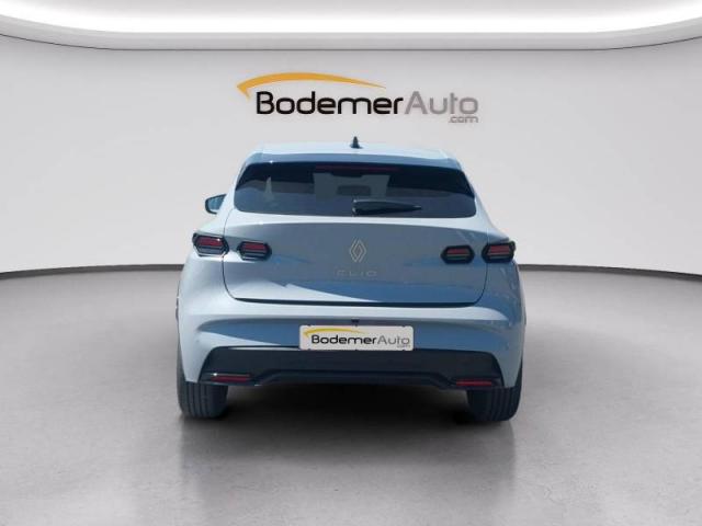 Renault Clio image 8