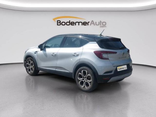 Renault Captur image 1