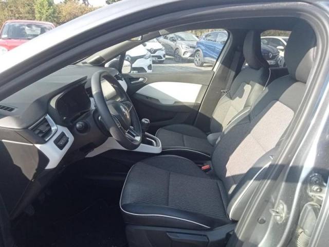 Renault Clio image 2