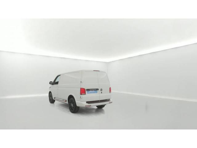 Volkswagen Transporter image 8
