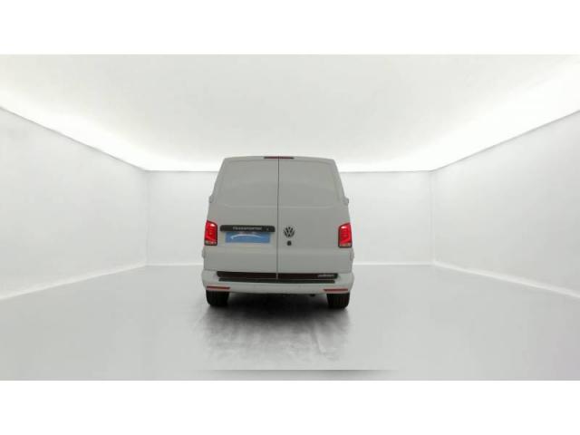 Volkswagen Transporter image 2