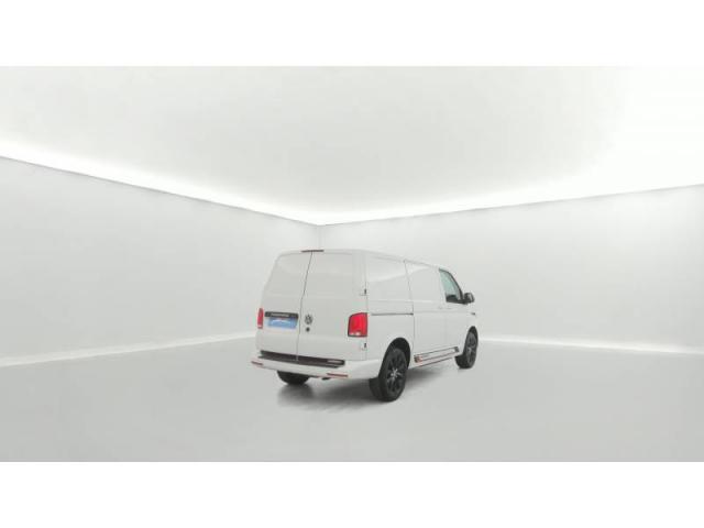 Volkswagen Transporter image 9
