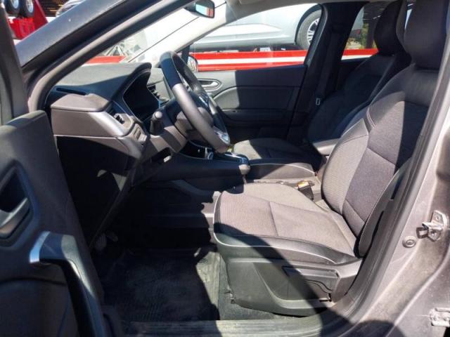 Renault Captur image 2