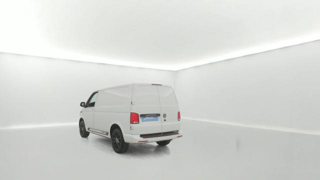 Volkswagen Transporter image 7