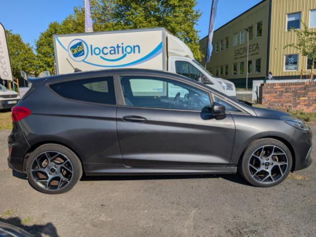 Ford Fiesta image 4