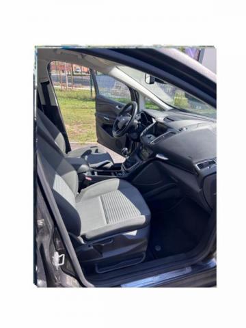 Ford C-Max image 2