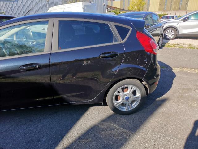 Ford Fiesta image 6
