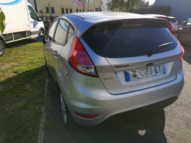 Ford Fiesta image 8
