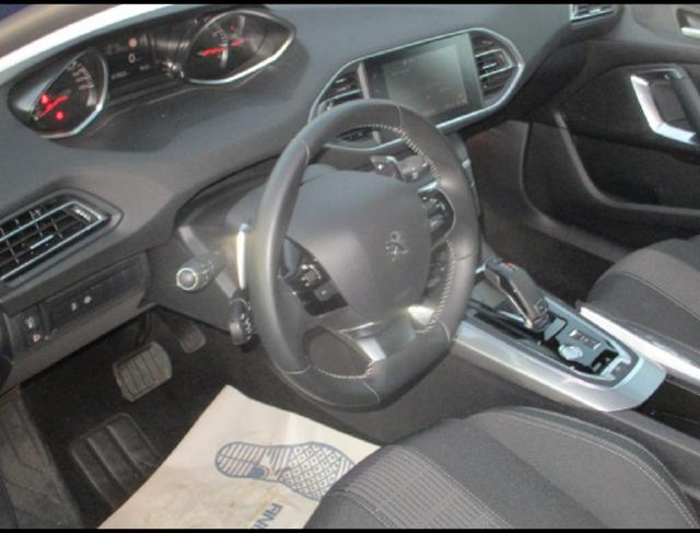 Peugeot 308 image 3
