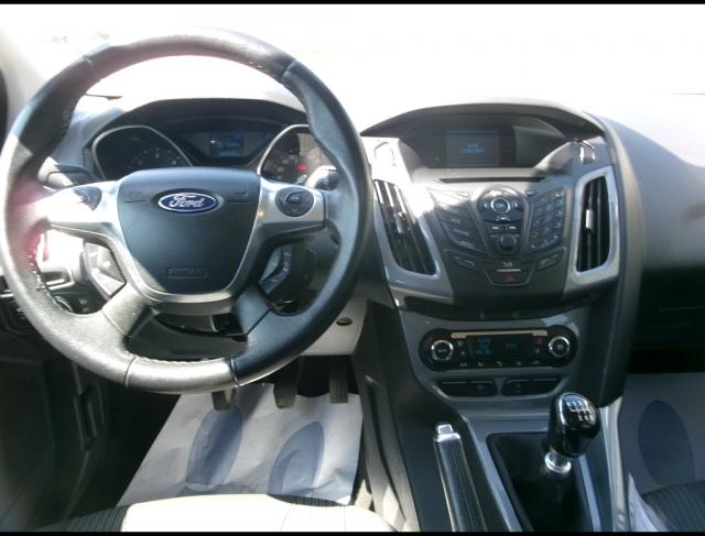 Ford Focus image 3