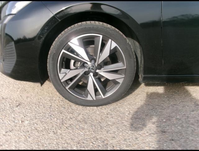 Peugeot 308 image 2
