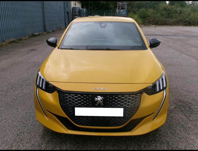 Peugeot 208 image 7