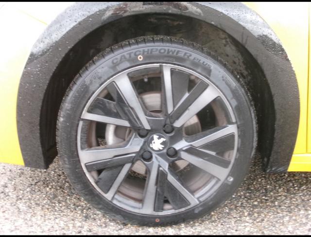 Peugeot 208 image 4
