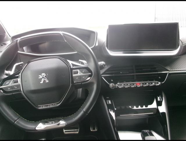 Peugeot 208 image 3