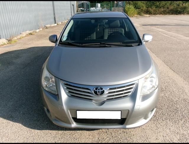 Toyota Avensis image 5