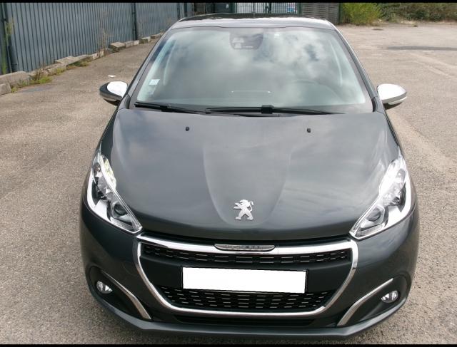 Peugeot 208 image 6