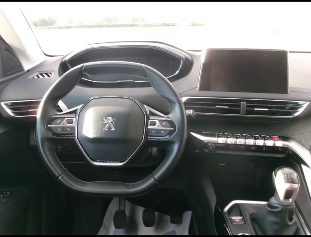 Peugeot 3008 image 8