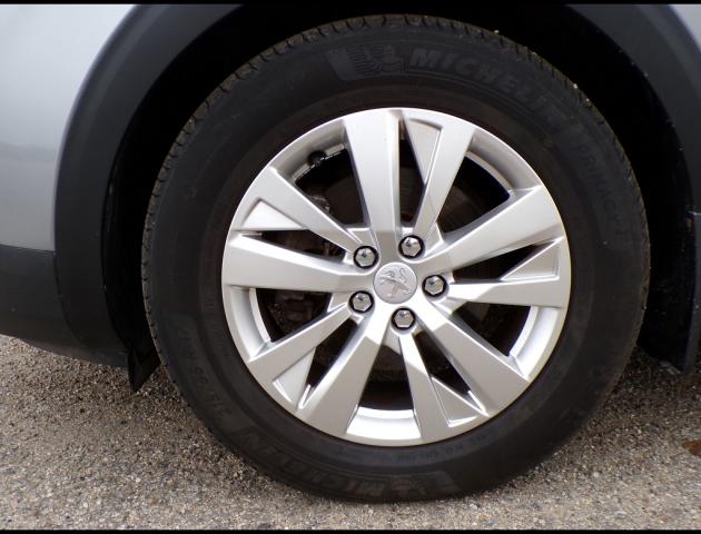 Peugeot 3008 image 1