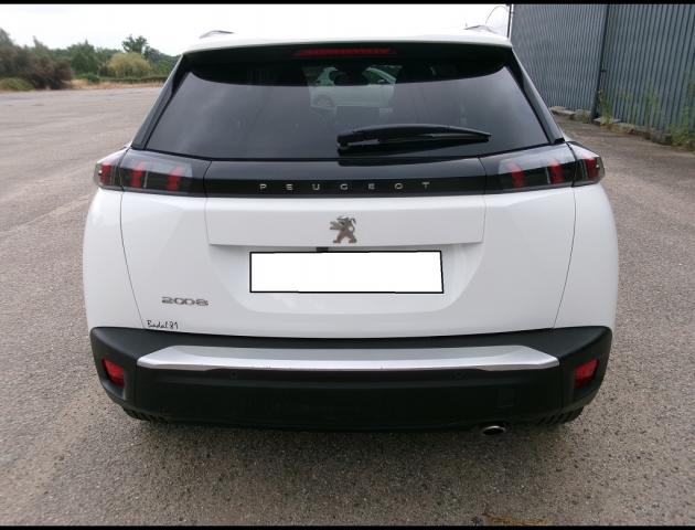 Peugeot 2008 image 9
