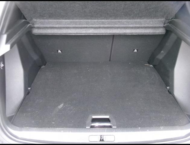 Peugeot 2008 image 1