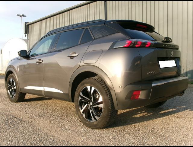Peugeot 2008 image 2