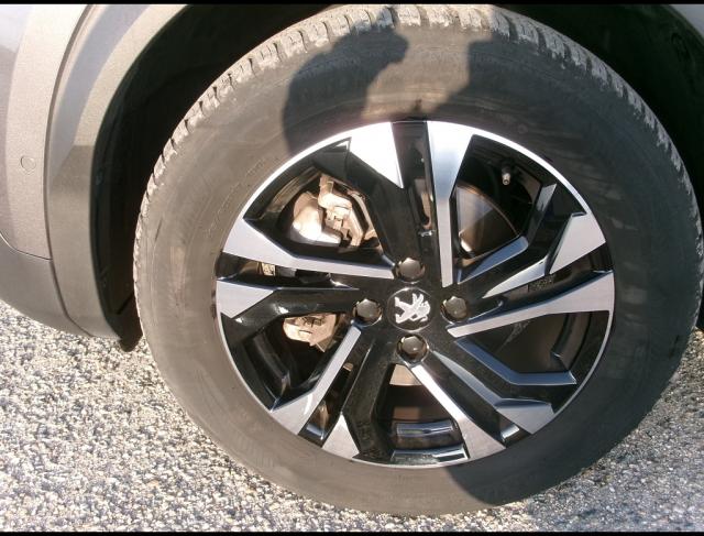 Peugeot 2008 image 3