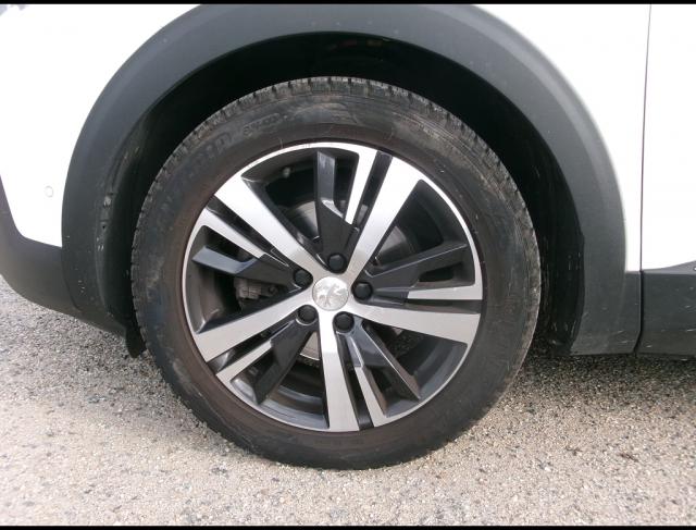Peugeot 3008 image 3
