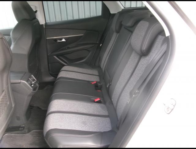 Peugeot 3008 image 5