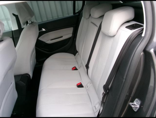 Peugeot 308 image 7